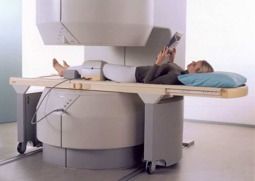 Para diagnosticar artrose e artrite, realízase unha resonancia magnética